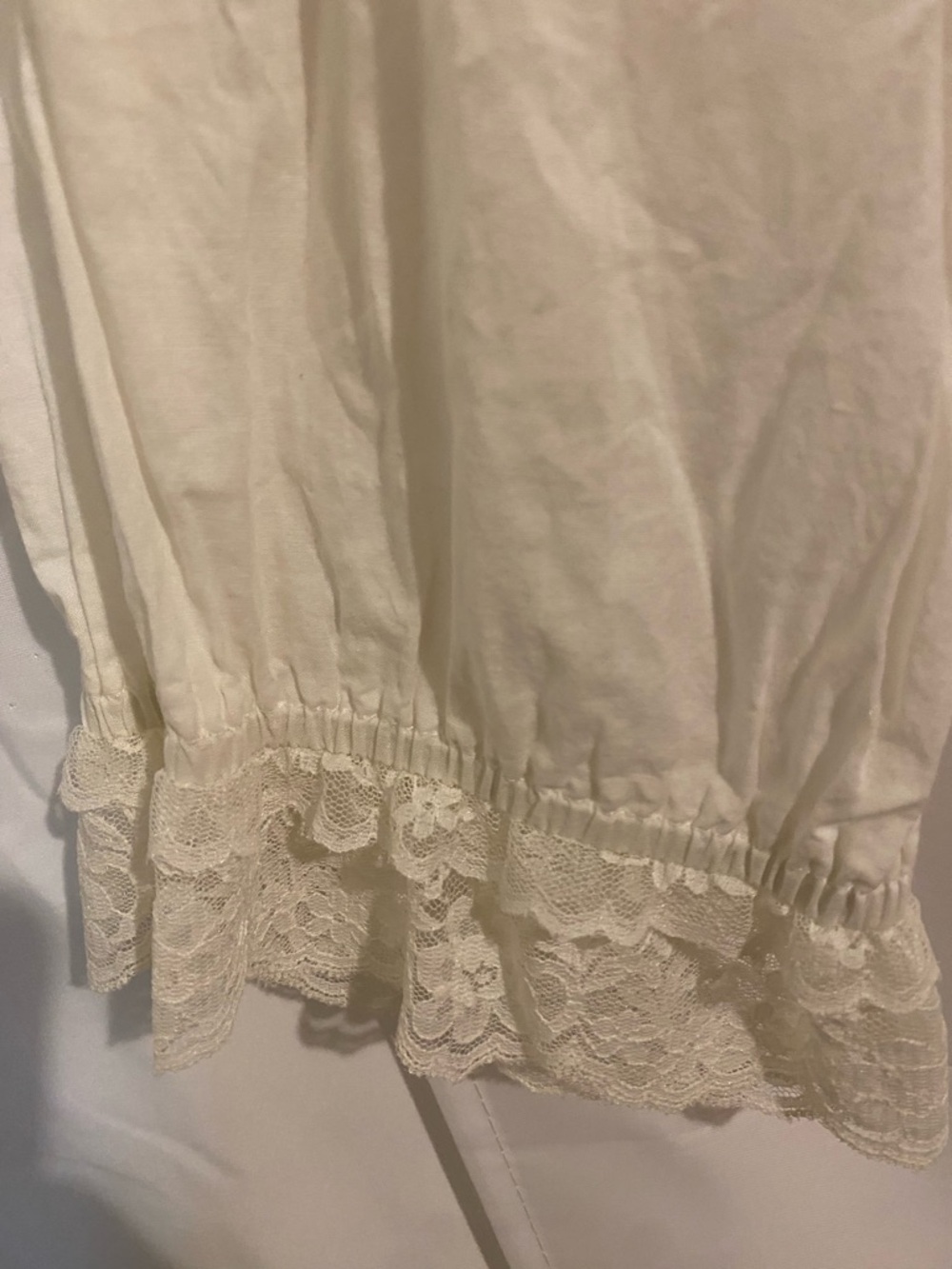 Women’s Victoria's Secret White Lace Yoke Peasant Blouse (Sleep) - Picture 2 of 8